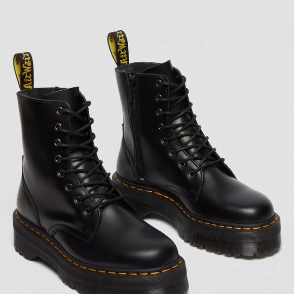 DR. MARTENS JADON BOOT SMOOTH LEATHER PLATFORMS - Picture 1 of 3